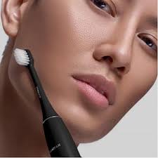 https://bo.atuafarmaciaonline.pt/FileUploads/produtos/1031716_roaman_escova_eletrica_preta.jpg